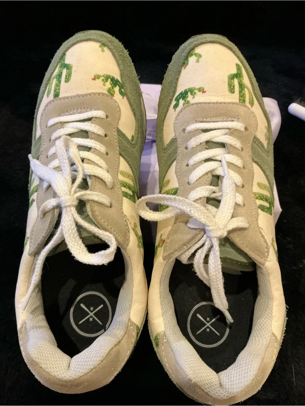 inkkas Prickly Jogger Green and Cream Cactus Print Sneakers W 12, M 10